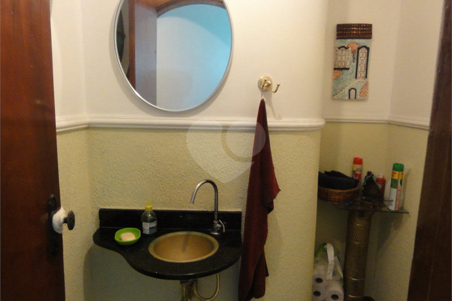 Sobrado à venda com 3 quartos, sendo 1 suíte, em Horto, São Paulo, SP