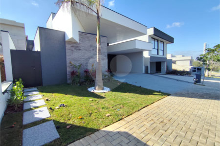 Casa à venda com 3 suítes no condomínio Terras Alpha Nova Esplanada, Votorantim - SP