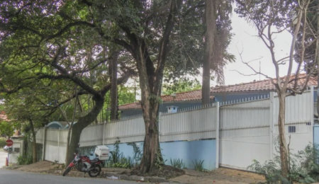 Casa Térrea à venda com 4 quartos, sendo 2 suítes,  em Jardim das Bandeiras, São Paulo, SP