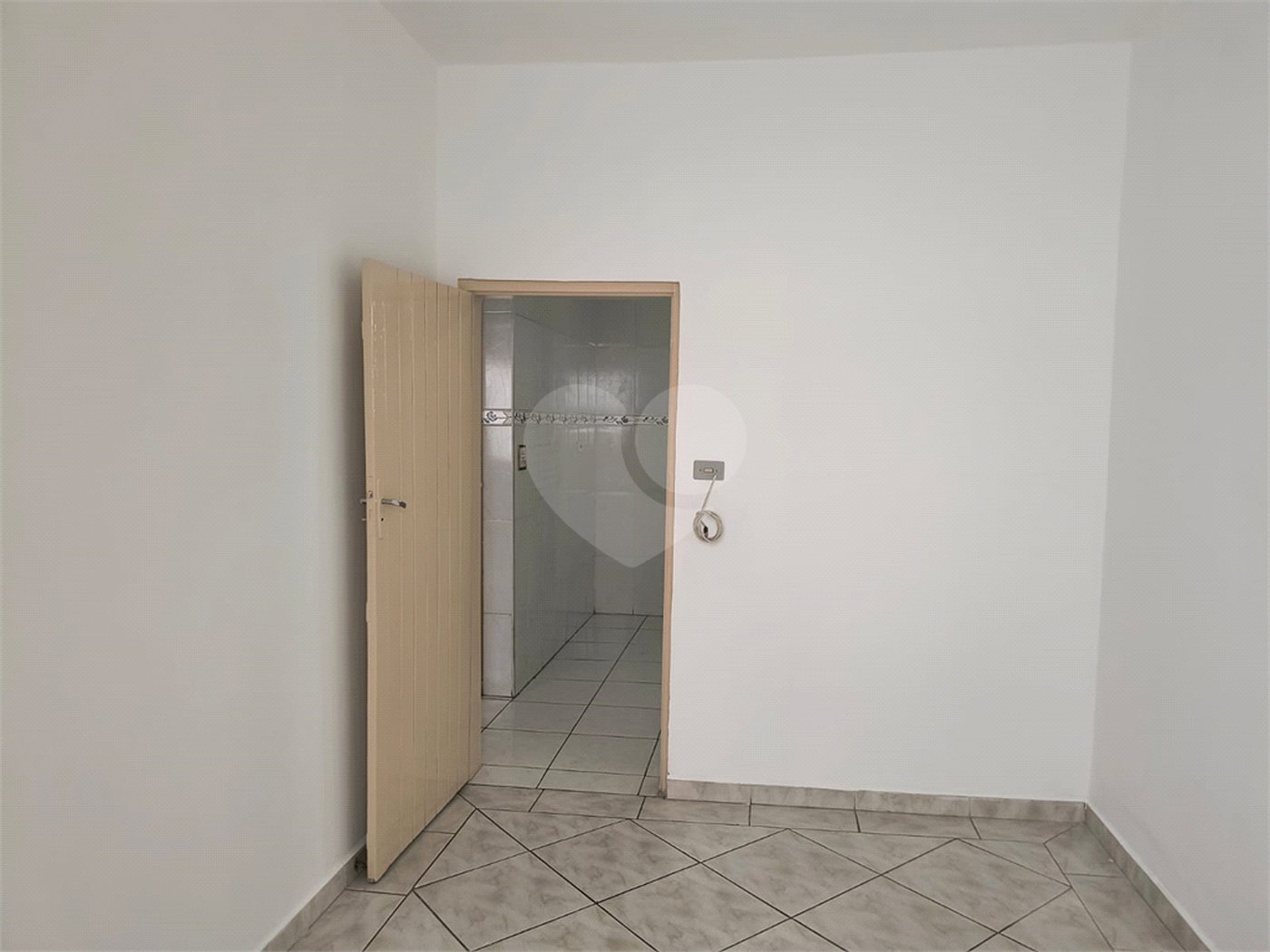 Casa à venda com 2 quartos, sendo 1 suíte,  no Centro, Indaiatuba, SP
