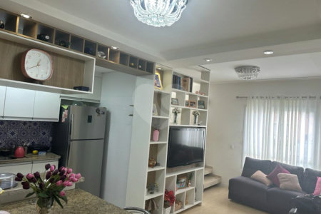 Sobrado à venda com 2 quartos em Jardim Carlos Cooper, Suzano, SP
