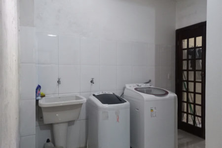Casa à venda com 3 suítes em Parque Monte Alegre, Taboão da Serra, SP