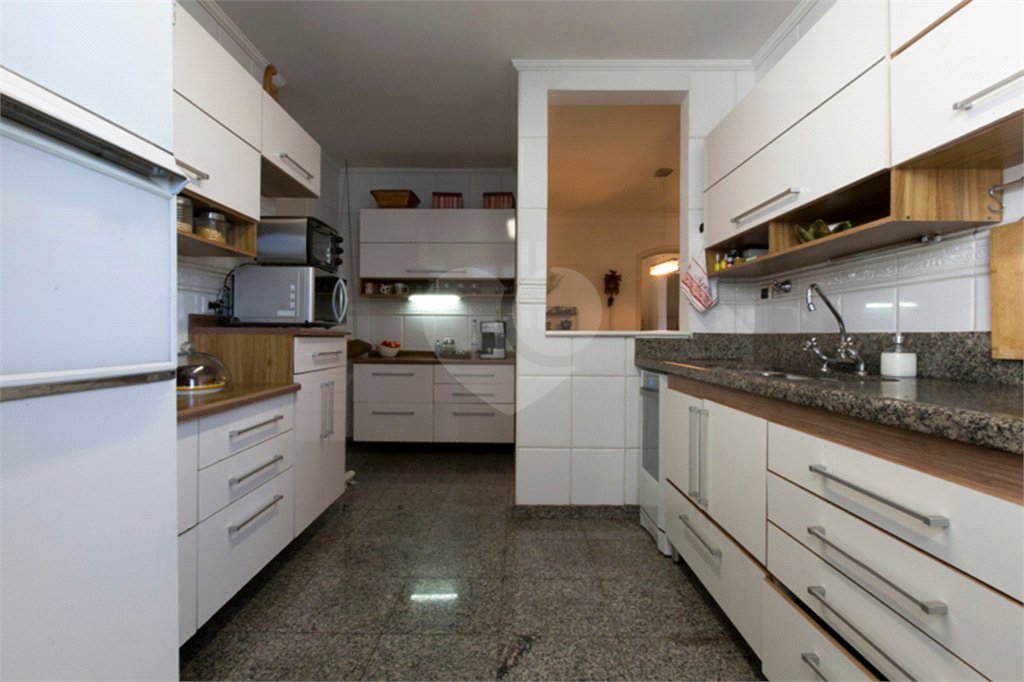 Apartamento à venda com 4 quartos, sendo 3 suítes, em Campo Belo, São Paulo, SP