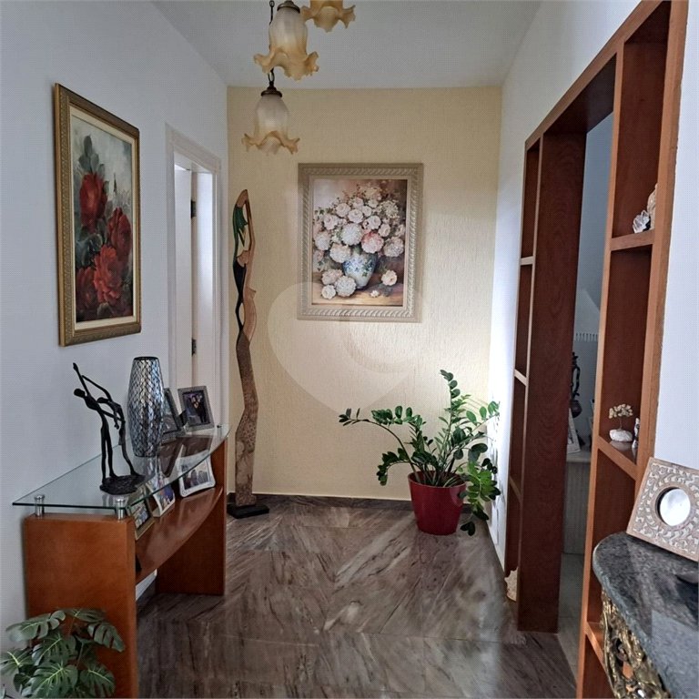 Casa Térrea à venda com 3 quartos, sendo 2 suítes,  em Vila Oliveira, Mogi das Cruzes, SP