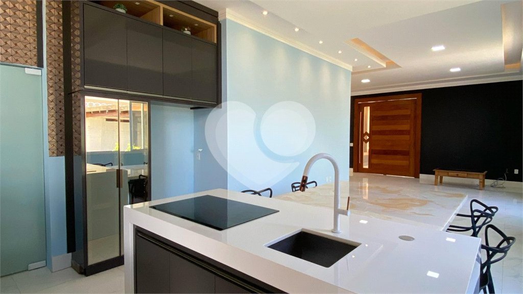 Casa à venda com 4 suítes em Orla Norte, Porto Seguro, BA