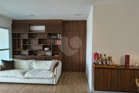 Apartamento à venda com 2 quartos, sendo 1 suíte,  em Jardim Caravelas, São Paulo, SP