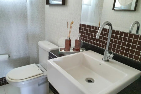 Casa à venda com 5 quartos, sendo 4 suítes, no condomínio Sol Vinhedo, Vinhedo - SP