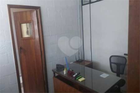 Prédio à venda em Benfica, Rio de Janeiro, RJ