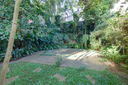 Casa Térrea à venda com 5 quartos, sendo 2 suítes, em Alto da Boa Vista, São Paulo, SP