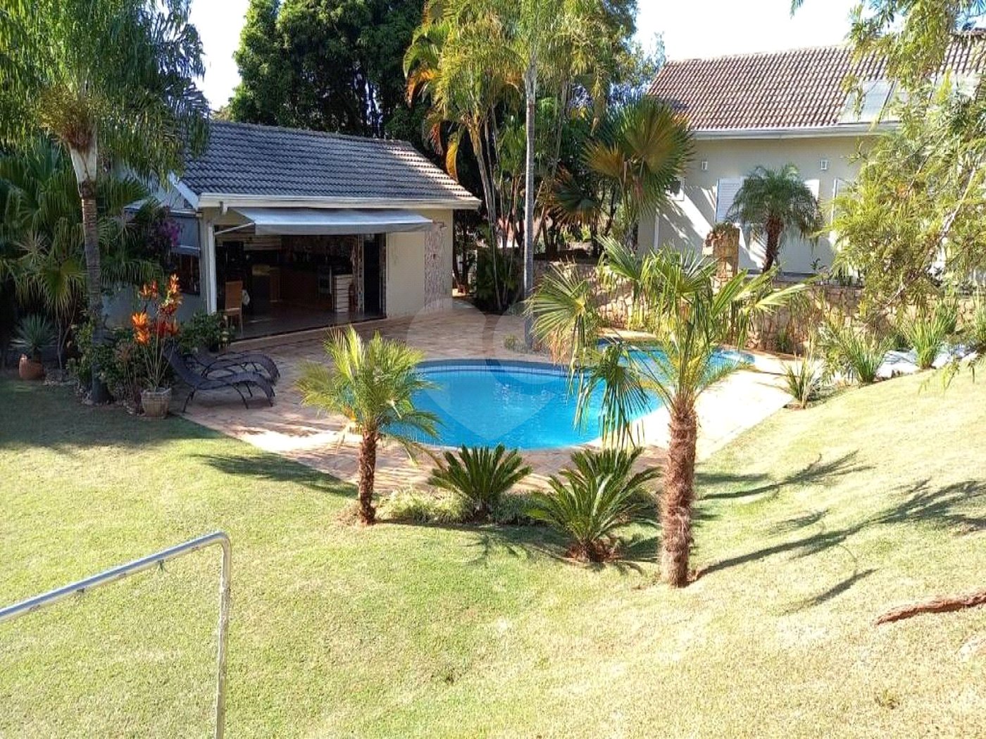 Casa à venda com 3 quartos, sendo 1 suíte,  em Bosque, Vinhedo, SP