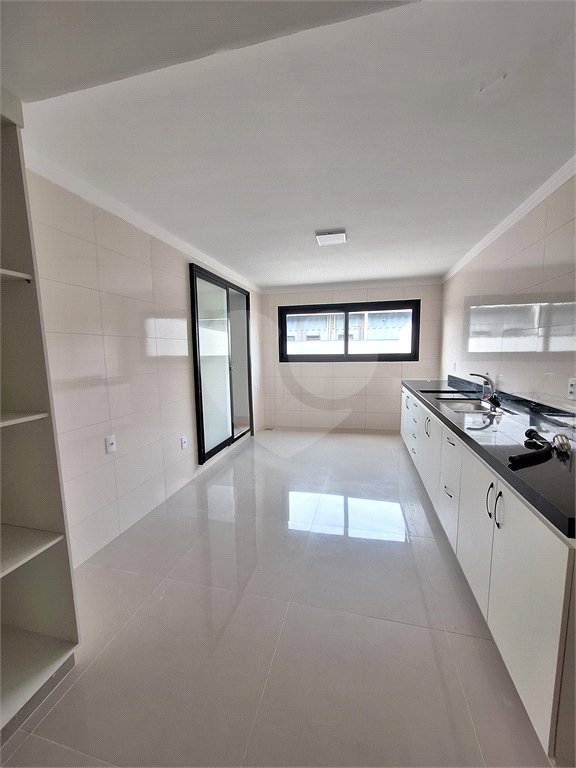 Casa para alugar com 5 quartos no Centro, Vinhedo, SP