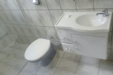 Sobrado à venda com 4 quartos, sendo 2 suítes,  em Jardim Regina, Indaiatuba, SP
