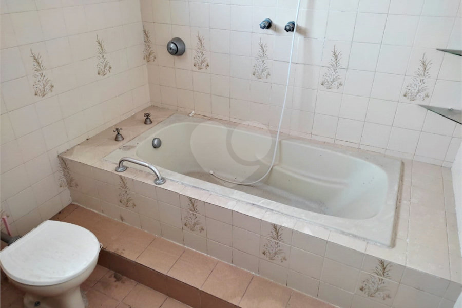 Casa Térrea à venda com 3 quartos em Horto, São Paulo, SP