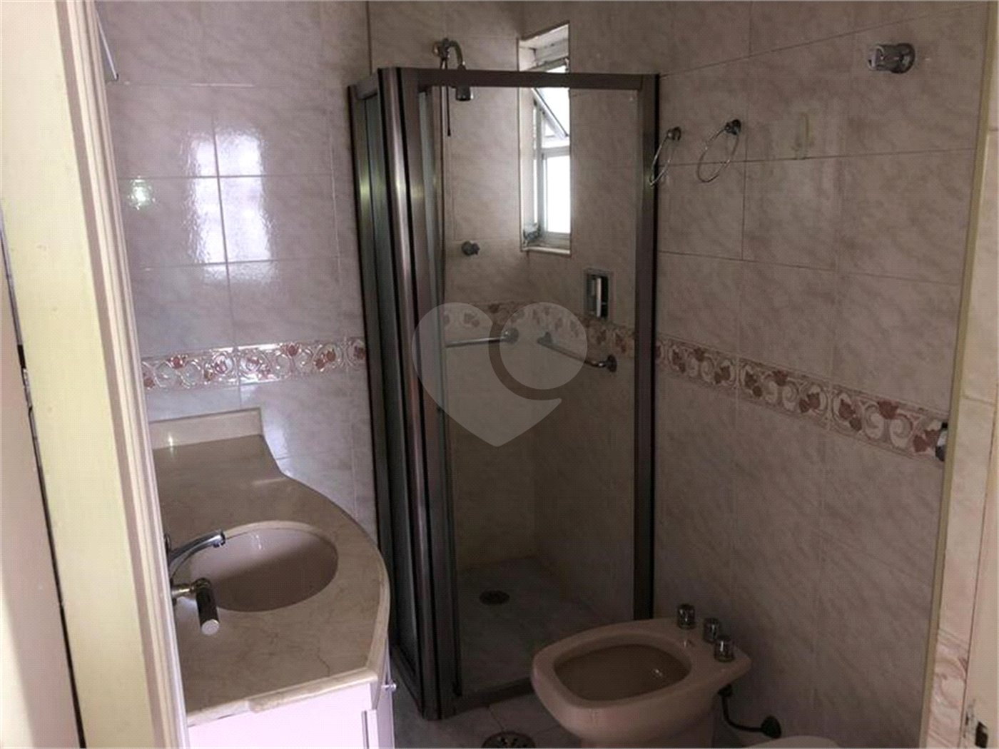 Apartamento à venda com 3 quartos, sendo 1 suíte, em Jardim Paulista, São Paulo, SP
