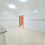 Casa à venda com 3 quartos, sendo 1 suíte, no condomínio Residencial Jardim das Palmeiras, Vinhedo - SP