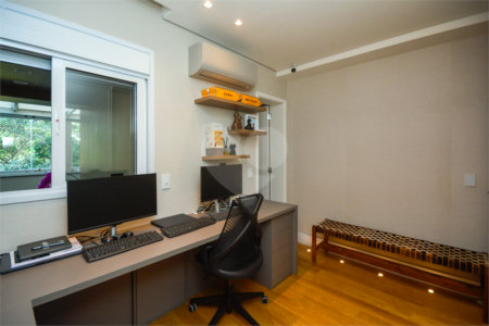 Apartamento à venda com 3 suítes em Jardim Fonte do Morumbi, São Paulo, SP