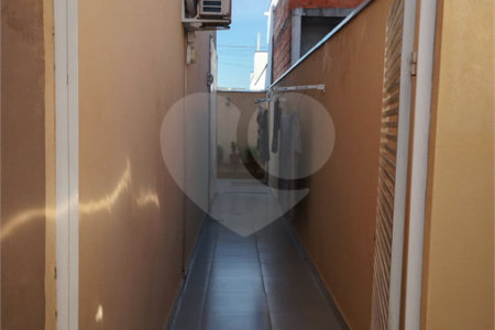 Sobrado à venda com 3 quartos, sendo 1 suíte, em Parque Barnabé, Indaiatuba, SP
