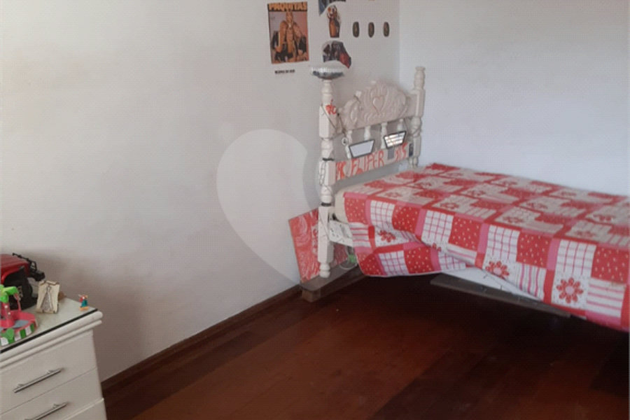 Sobrado à venda com 3 quartos, sendo 1 suíte, em Tremembé, São Paulo, SP