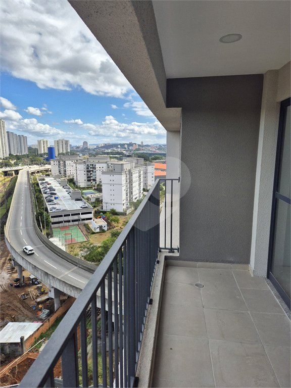 Apartamento à venda com 3 quartos, sendo 1 suíte, em Vila Anastácio, São Paulo, SP