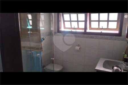 Sobrado à venda com 4 quartos em Vila Santa Edwiges, São Paulo, SP