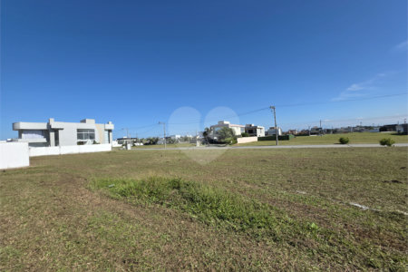 Terreno à venda em Ogiva, Cabo Frio, RJ
