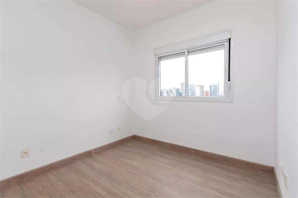 Apartamento à venda com 2 suítes em Vila Cordeiro, São Paulo, SP