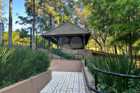 Casa à venda com 4 quartos, sendo 3 suítes,  no condomínio Terras de Santa Teresa, Itupeva - SP