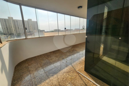 Apartamento à venda com 4 quartos, sendo 2 suítes, no Centro, Araraquara, SP