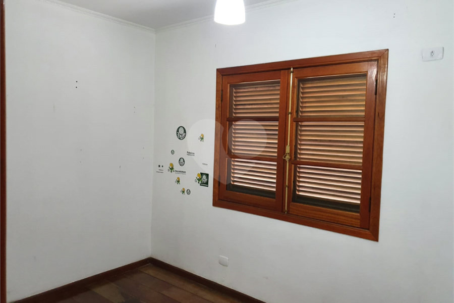 Sobrado à venda com 4 quartos, sendo 2 suítes, em Tremembé, São Paulo, SP