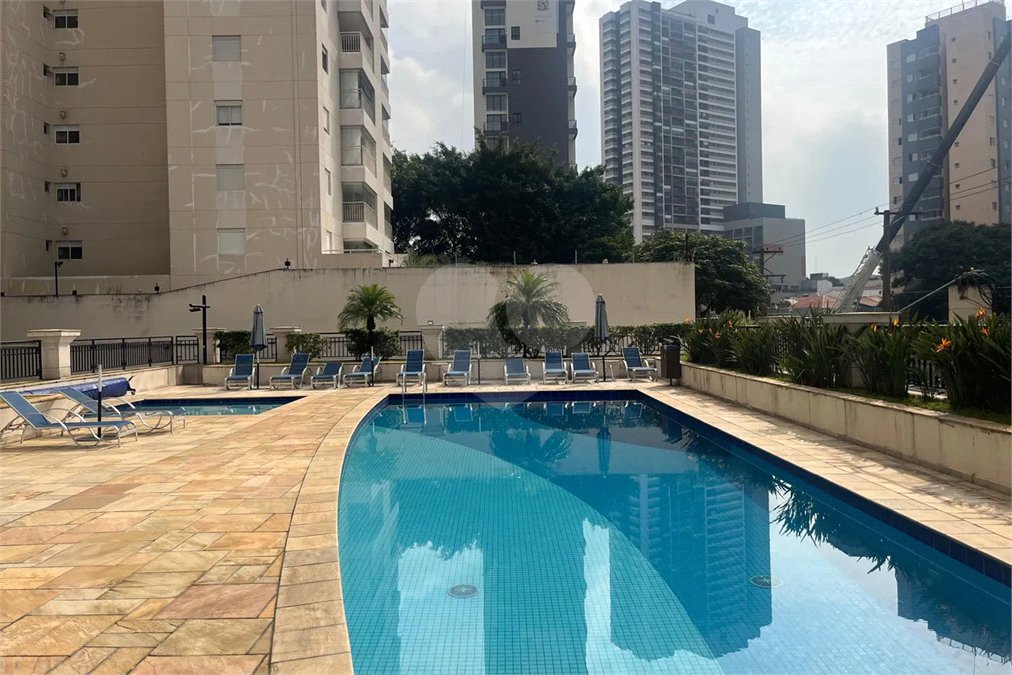 Apartamento à venda ou para alugar com 3 quartos, sendo 1 suíte, em Vila Pompéia, São Paulo, SP