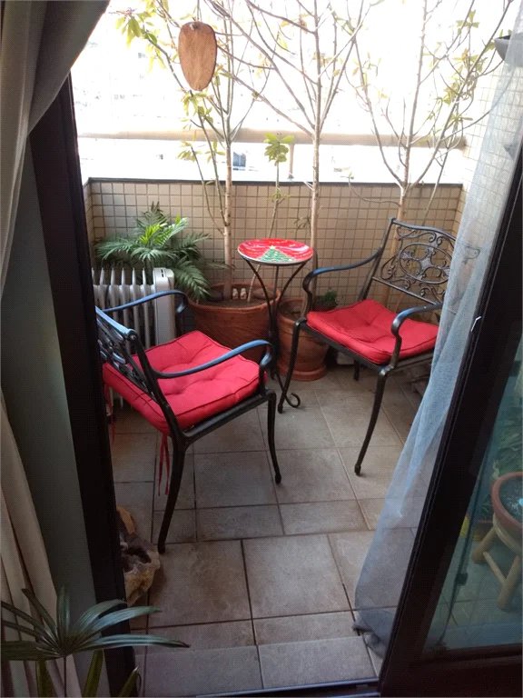 Apartamento à venda com 3 quartos, sendo 1 suíte, em Vila Romana, São Paulo, SP
