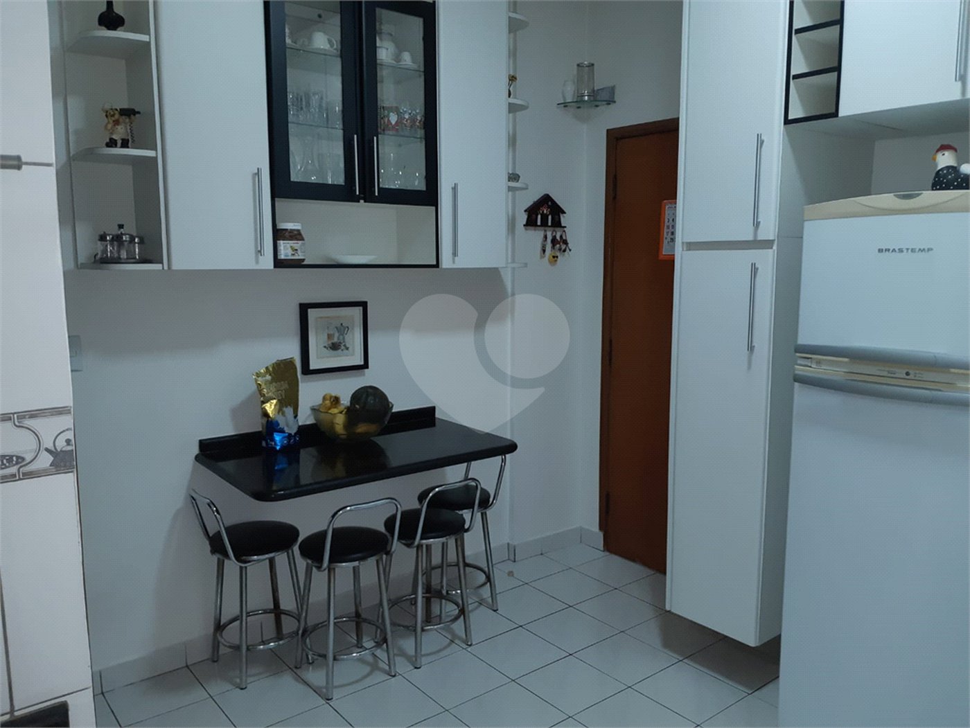 Apartamento à venda com 3 quartos, sendo 2 suítes, em Pinheiros, São Paulo, SP