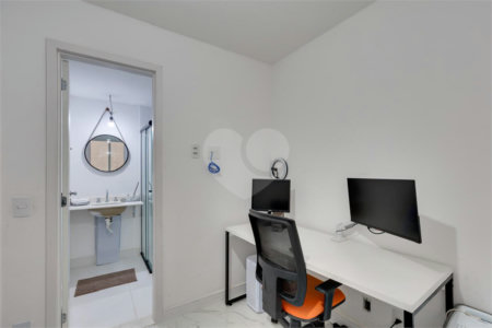 Apartamento à venda com 2 suítes em Santo Amaro, São Paulo, SP