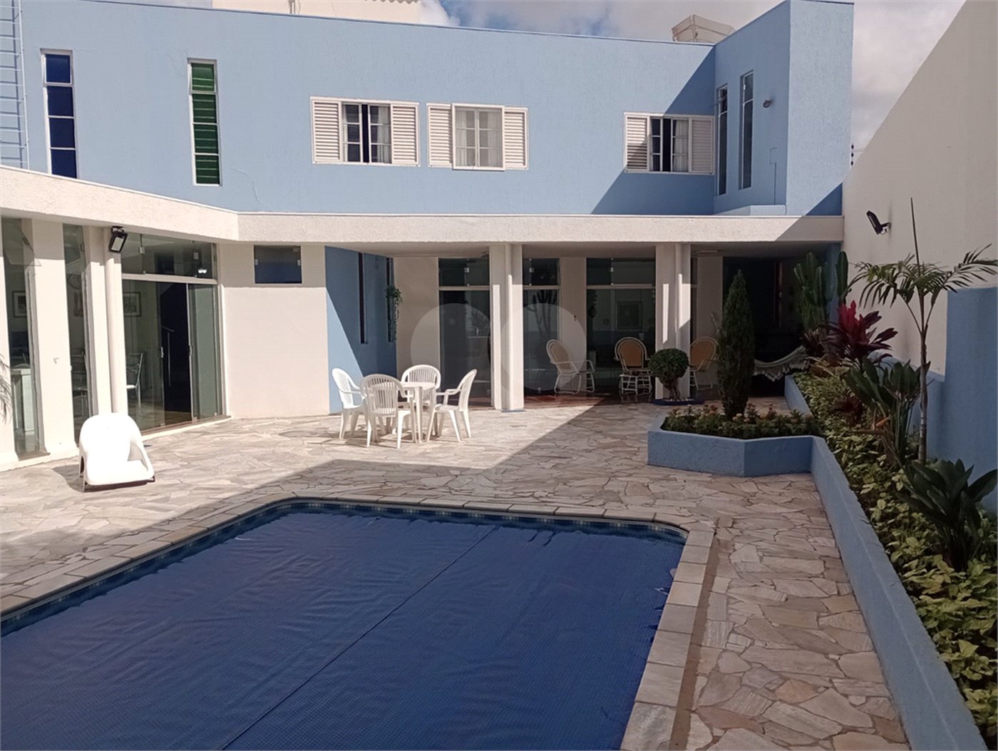 Casa à venda com 4 quartos, sendo 1 suíte, em Vila Rosa, Itapetininga, SP