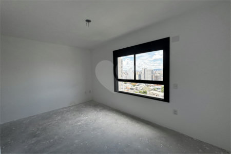 Apartamento à venda com 3 suítes em Vila Romana, São Paulo, SP