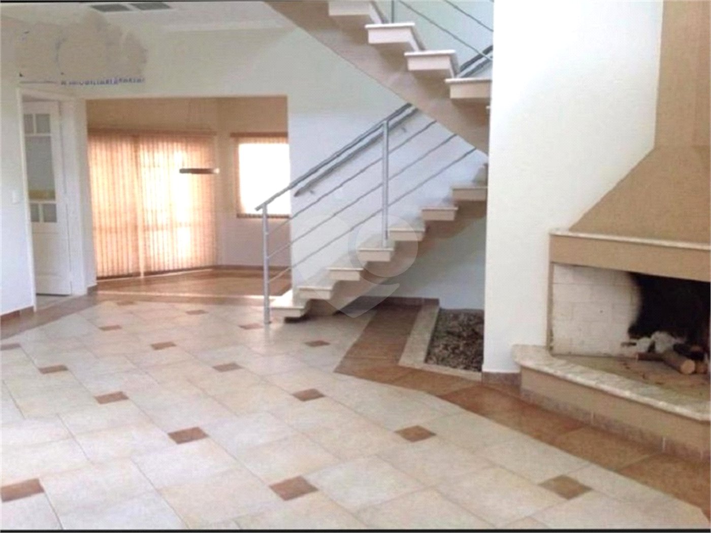 Casa à venda com 4 quartos, sendo 2 suítes, no condomínio Bosque de Grevilea, Vinhedo - SP