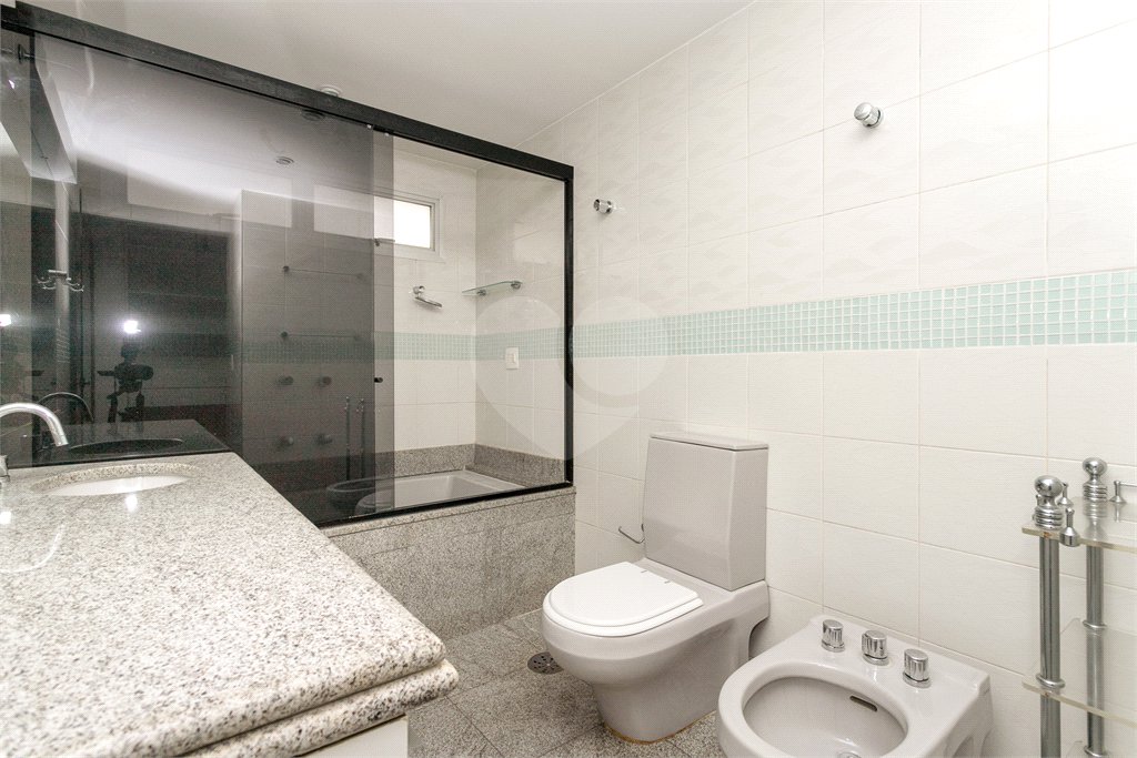 Apartamento à venda com 4 quartos, sendo 3 suítes, em Perdizes, São Paulo, SP