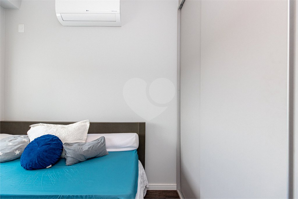 Apartamento à venda com 3 quartos, sendo 1 suíte,  em Chácara Flora, São Paulo, SP