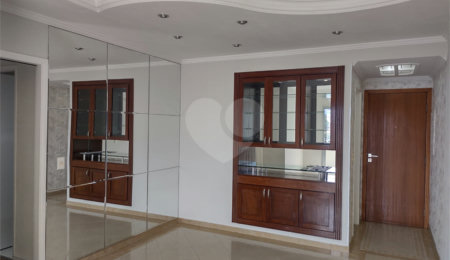 Apartamento à venda com 3 quartos, sendo 1 suíte,  em Vila Progresso, Guarulhos, SP