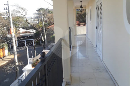 Casa à venda ou para alugar com 5 suítes em Jardim Leonor, São Paulo, SP