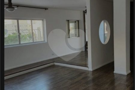 Apartamento à venda com 3 quartos, sendo 1 suíte, em Vila Mariana, São Paulo, SP