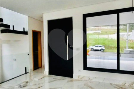 Casa à venda com 4 quartos, sendo 2 suítes,  no condomínio Aruã Brisas Ii, Mogi das Cruzes - SP