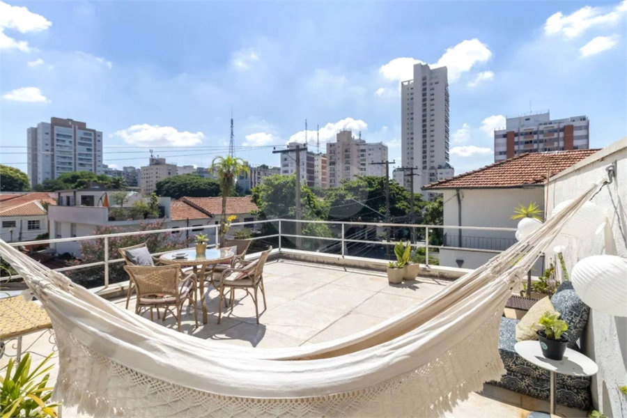 Casa à venda com 3 quartos, sendo 1 suíte, em Perdizes, São Paulo, SP