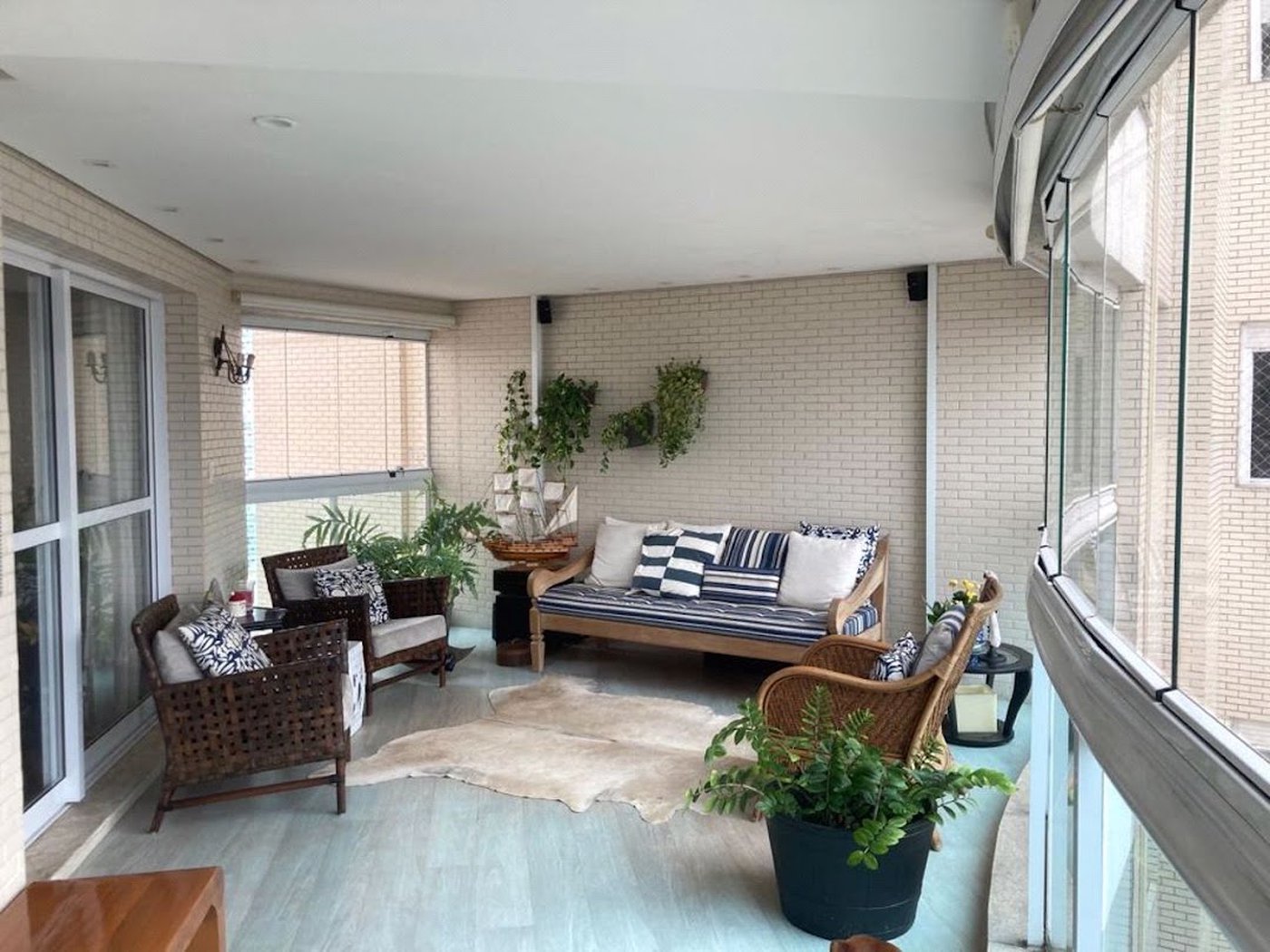 Apartamento com 4 dormitórios à venda, 204 m² por R$ 3.150.000,00 - Boqueirão - Santos/SP