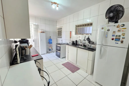 Casa à venda com 6 quartos, sendo 2 suítes,  em Conjunto Residencial Butantã, São Paulo, SP