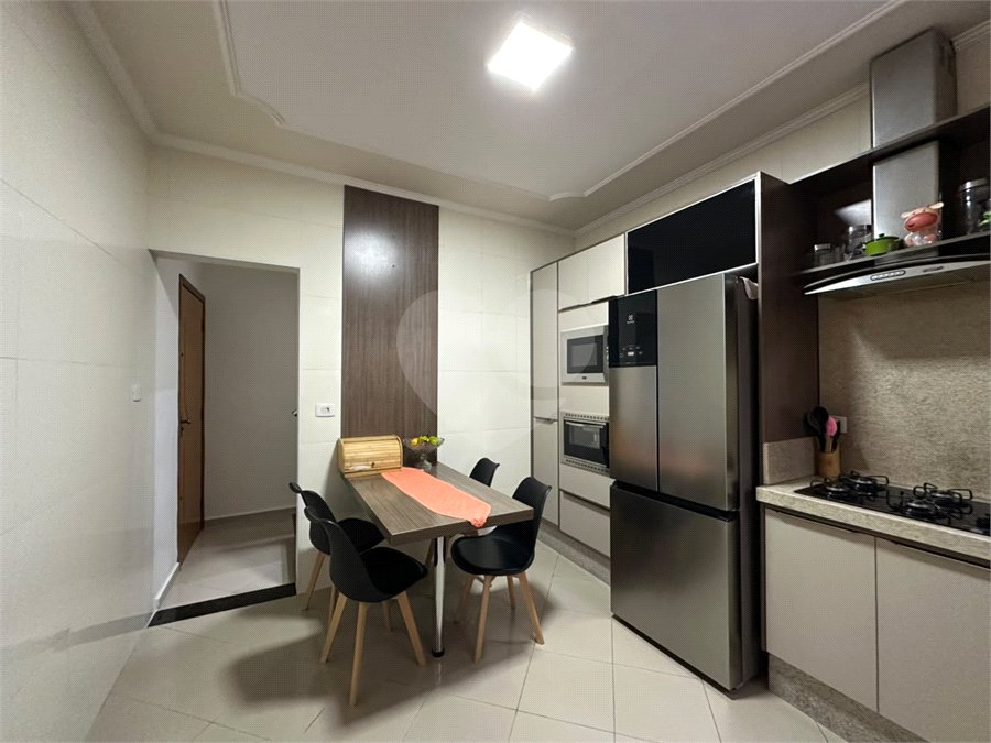 Sobrado à venda com 3 quartos, sendo 1 suíte, em Residencial Monte Verde, Indaiatuba, SP