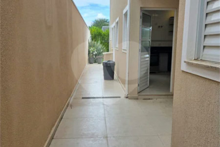 Casa à venda ou para alugar com 3 quartos, sendo 1 suíte, no condomínio Terras de São Francisco, Vinhedo - SP