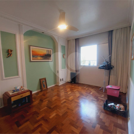 Apartamento à venda com 3 quartos, sendo 1 suíte,  em Jardim Paulista, São Paulo, SP