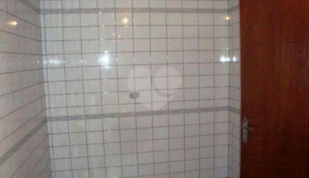 Sobrado à venda com 2 quartos em Vila Nivi, São Paulo, SP