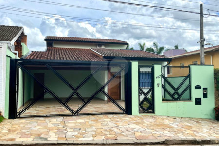Casa Térrea à venda com 3 quartos, sendo 1 suíte,  em Cidade Universitária, Campinas, SP